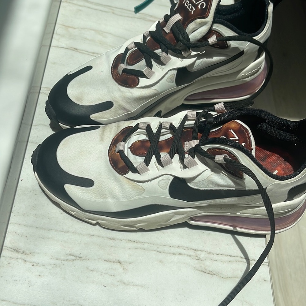 Nike air 270